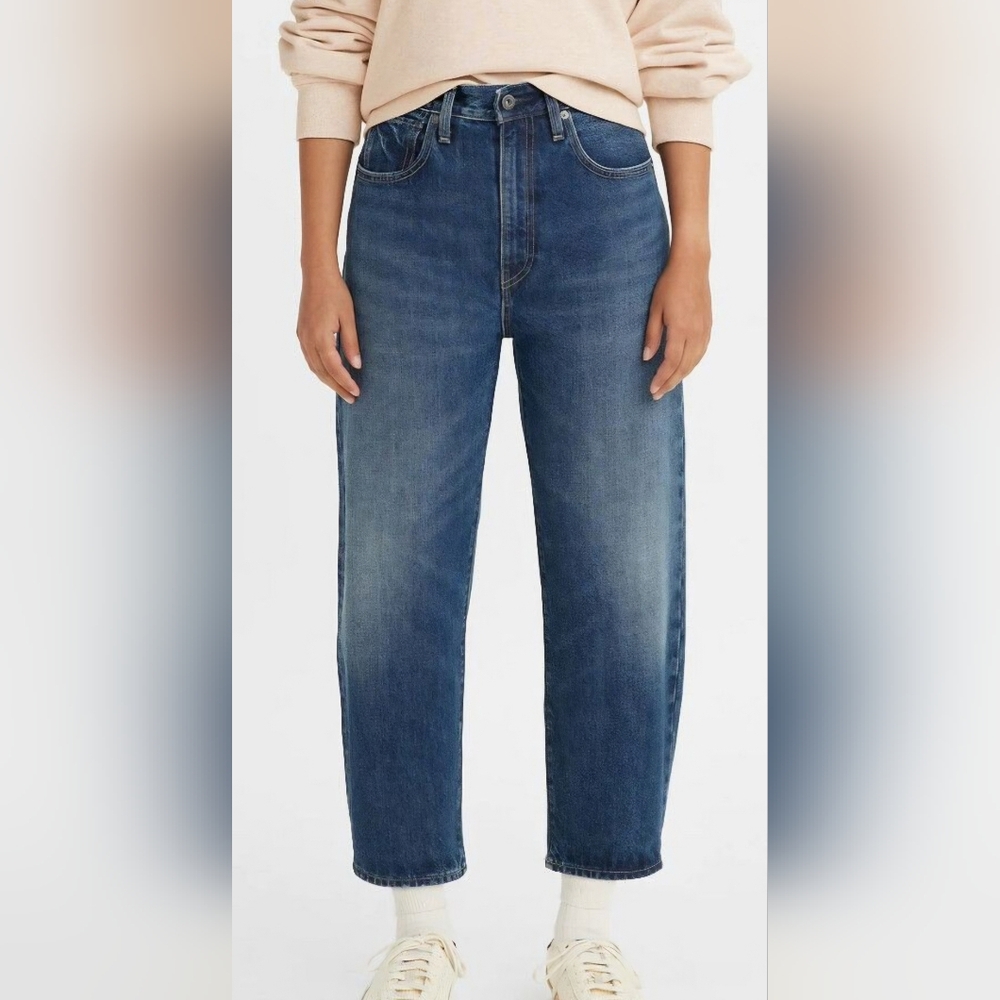 Levi's Women's Barrel Crop Jeans